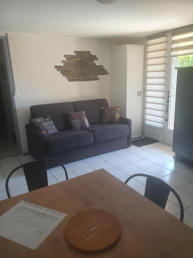 Apartamento T2 en rez de jardin de maison, avec piscine privée, draps et serviettes de toilette non fournis Argelès-sur-Mer Exterior foto